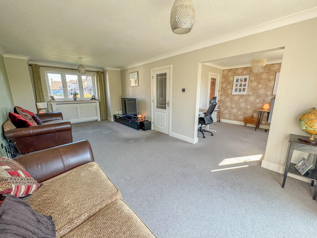 lounge 1