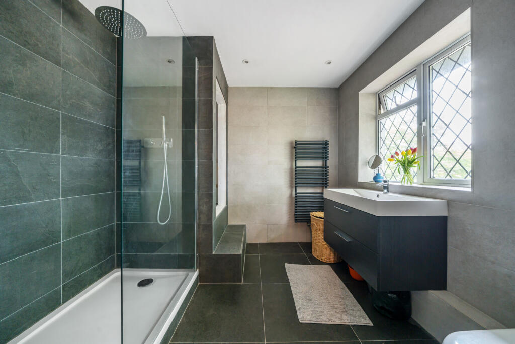 1302727-23-683f40...