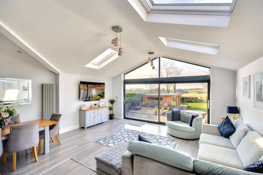 34 Rushy - Kitchen Diner_16.jpeg