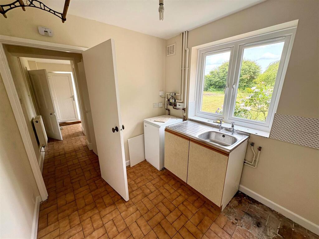 Utility Room.jpg