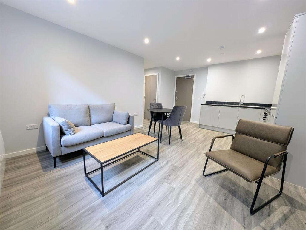 Open Plan Living/Dining Room