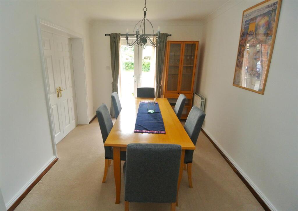 Dining room.JPG