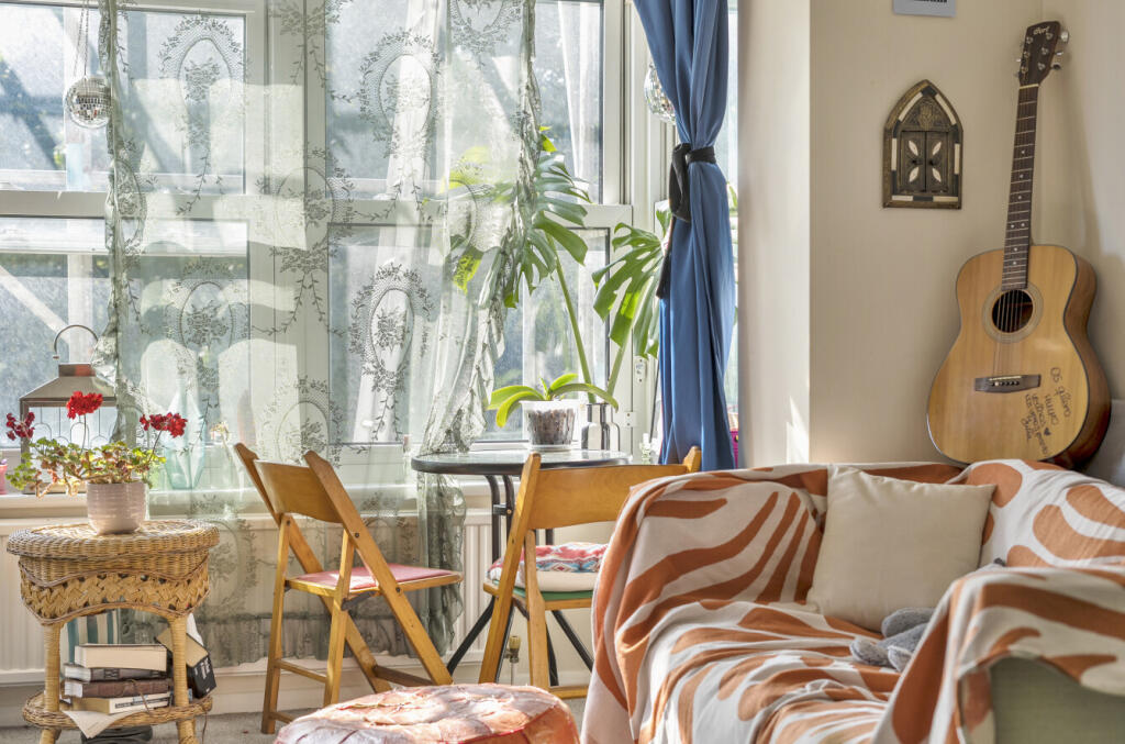 1318648-4-6866b75...