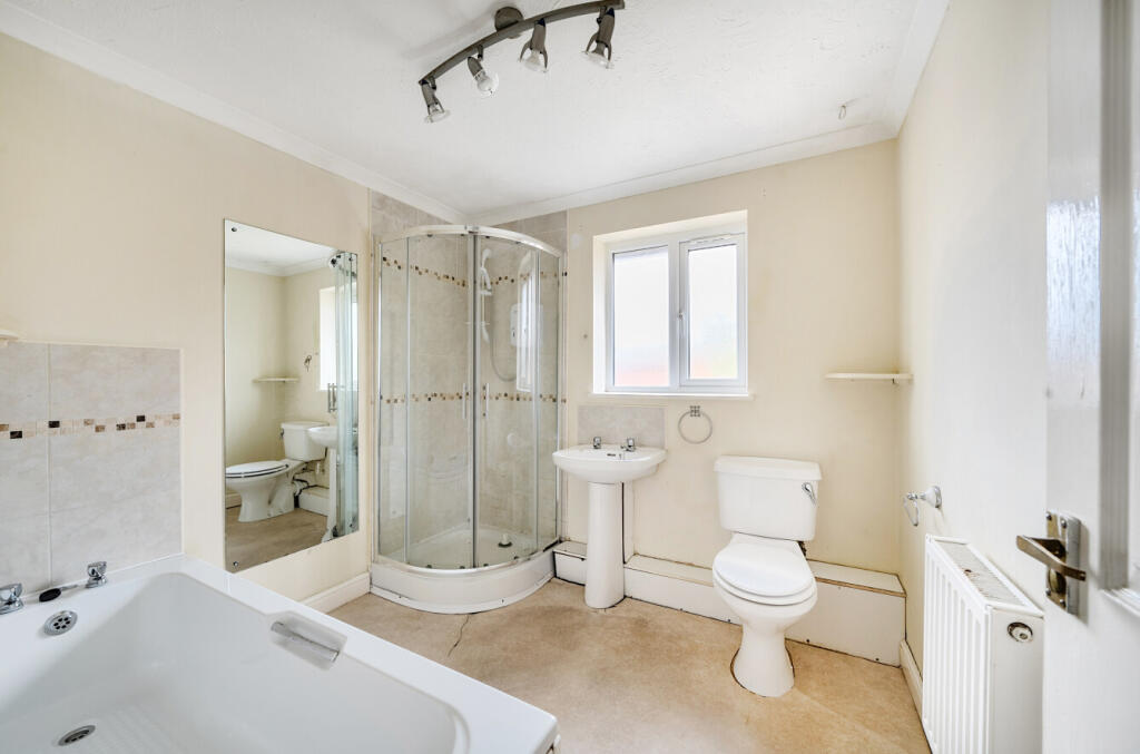 13261131687637894650c