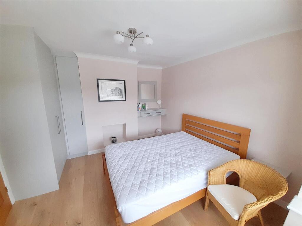 Bedroom 3a new.jpg