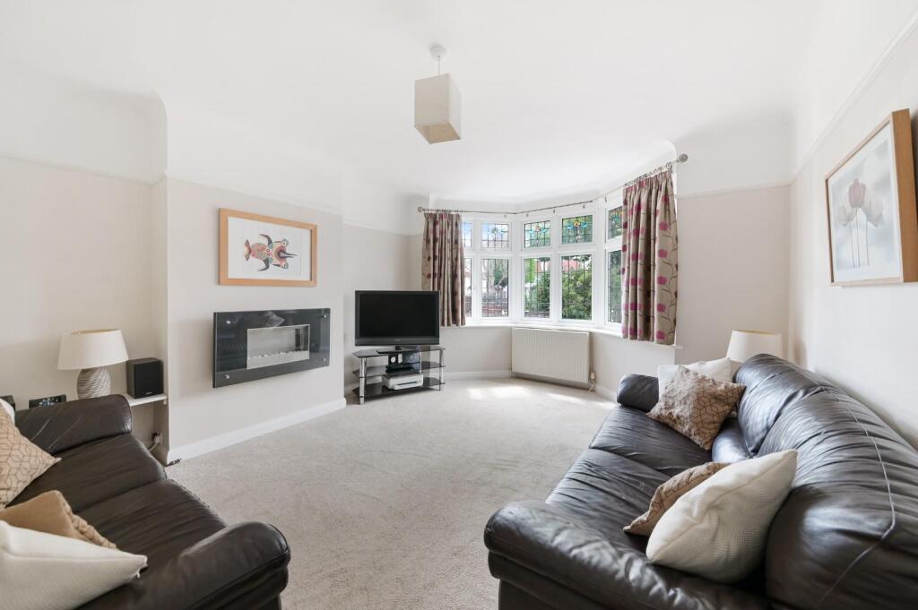 ELMWOOD DRIVE (9).jpg