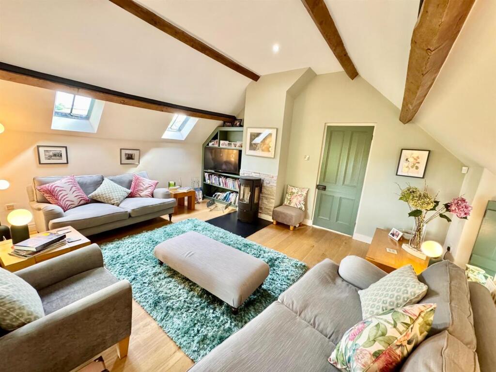 PHOTO-2025-05-18-18-18-13 (3).jpg