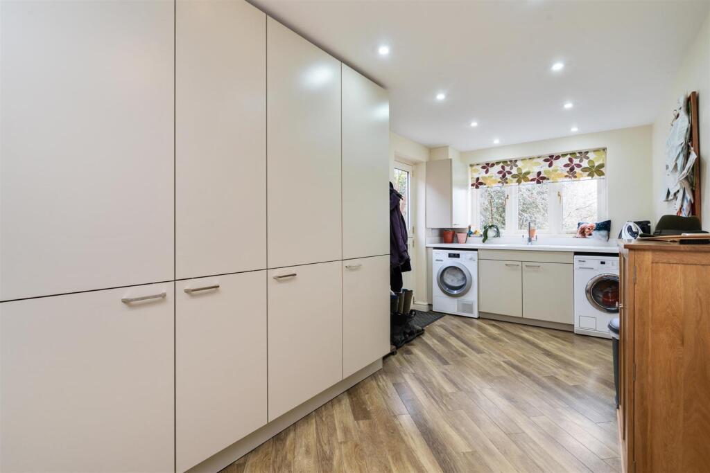 14 Brueton Avenue_34.jpg