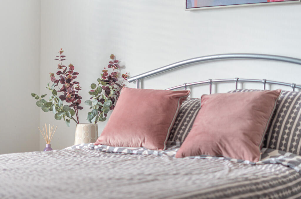 1361236-33-68ff81...