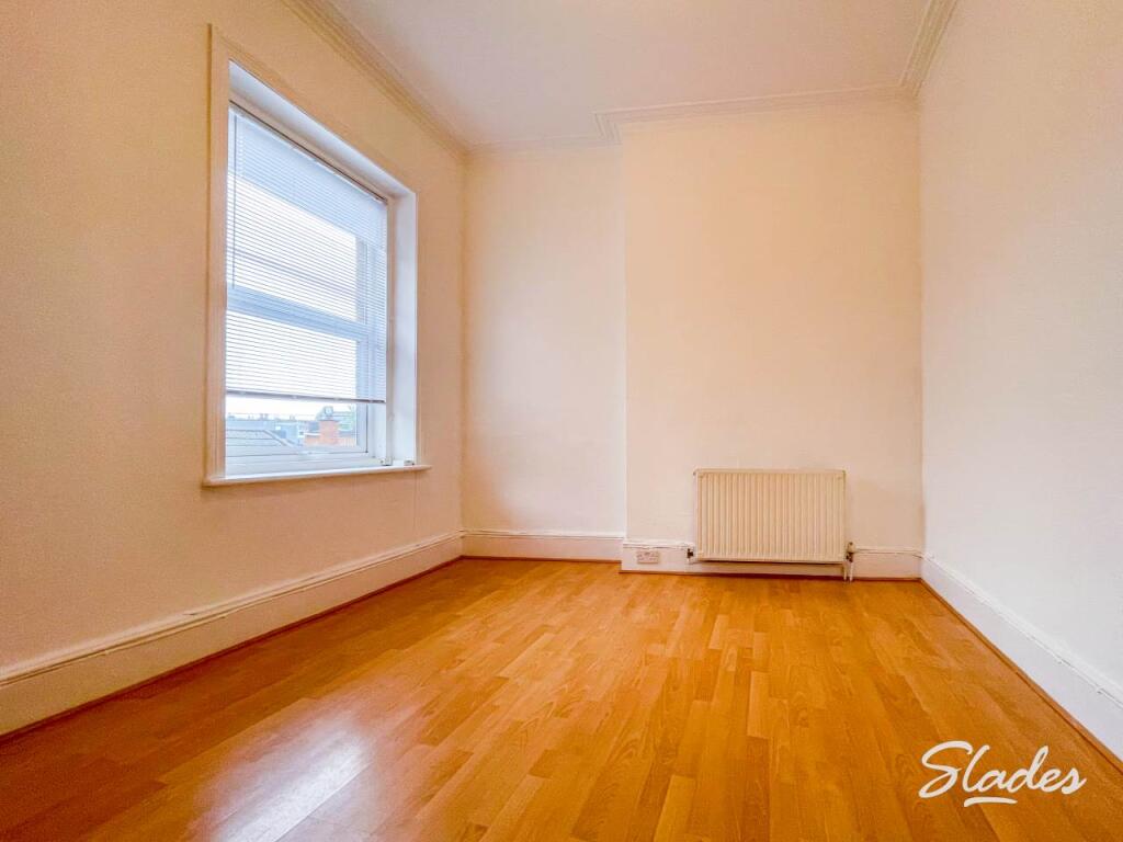 BEDROOM (2)