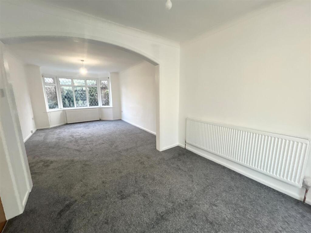 Living Room.jpg