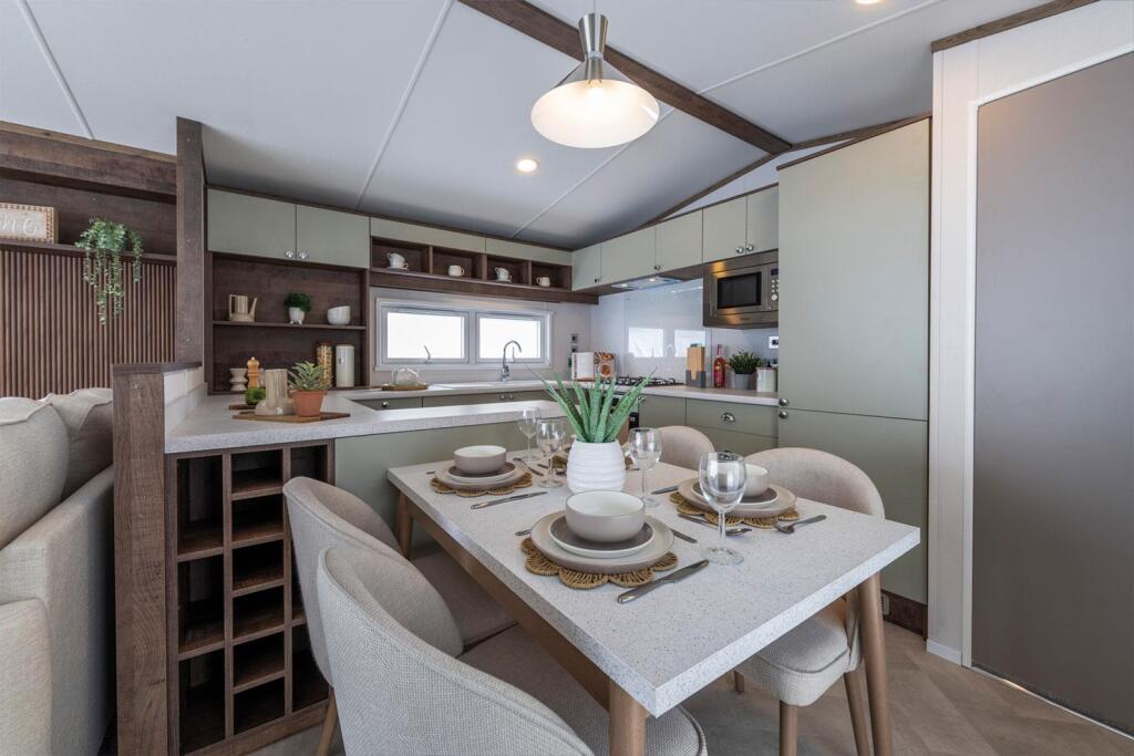 Plot-18-Regal-Harlington-Lodge-40-x-20,-2025-model