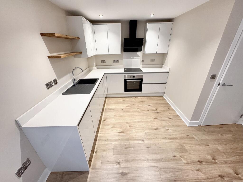 Lounge / Diner / Kit