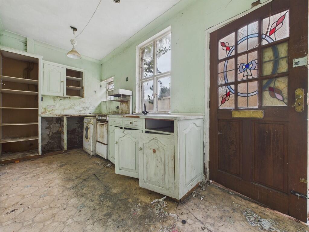 CAM04273G0-PR0124...