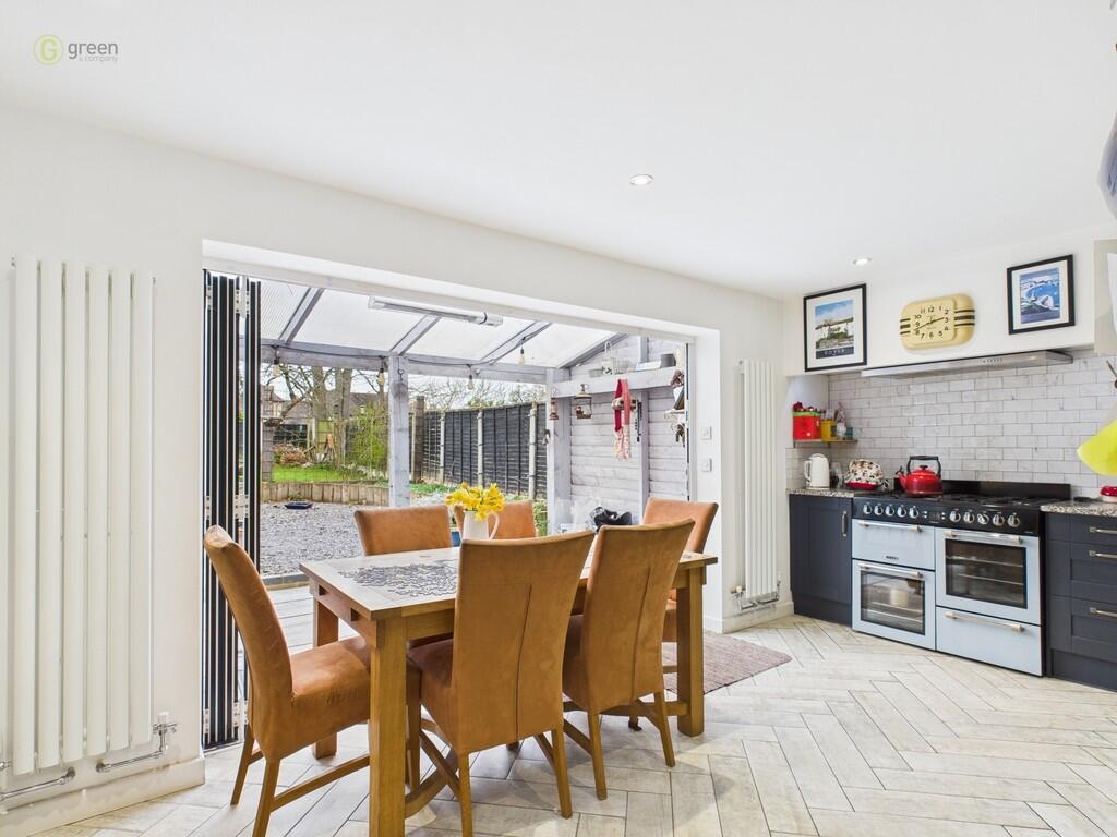 CAM03830G0-PR0129...