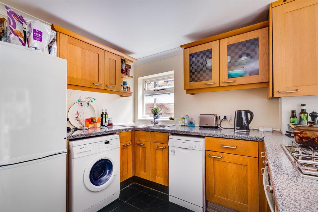 Cornwall Grove, W4 - FOR SALE