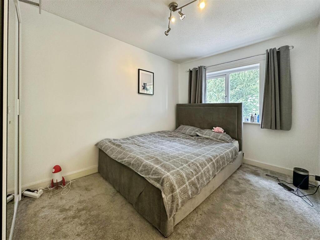 fe6e09f7--4C1E-B197-3AE16721BAF8-16722-0000054FA9D