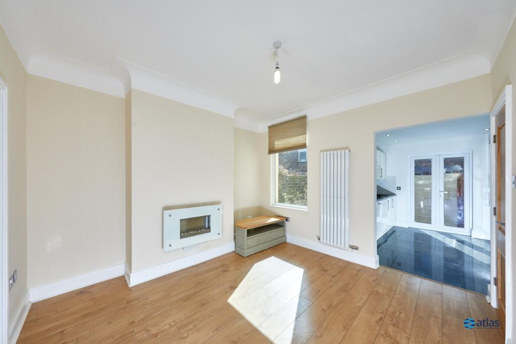 Dining/Reception Area