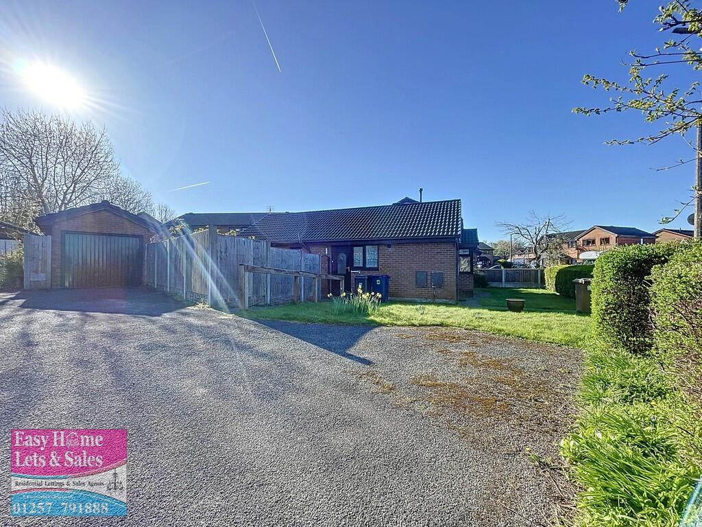 Driveway/Garage
