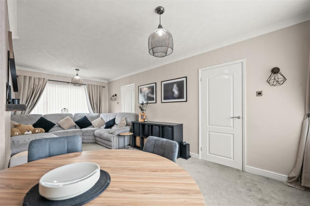 3 Peterdale Road-08.jpg