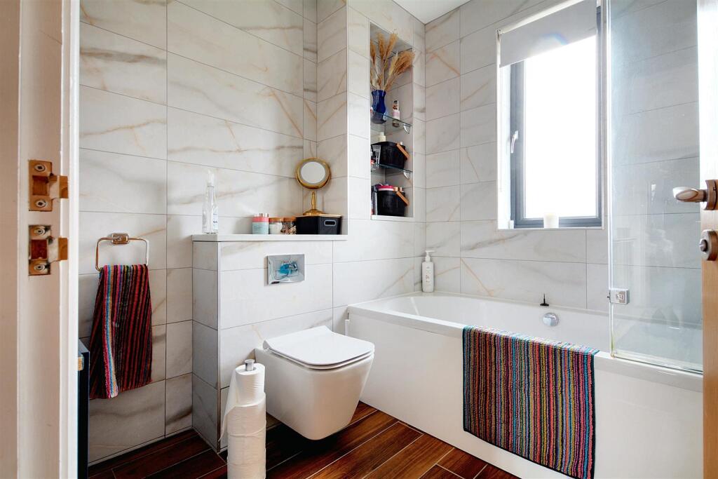 Bathroom.jpeg