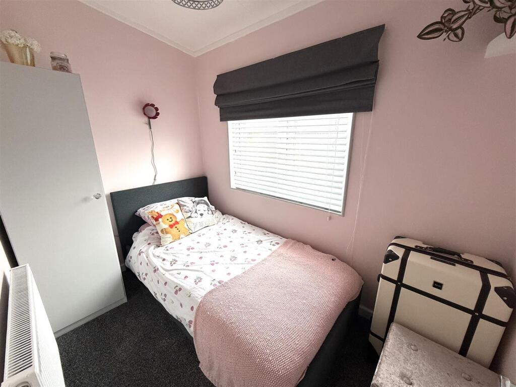 109 ll bed 5.jpeg