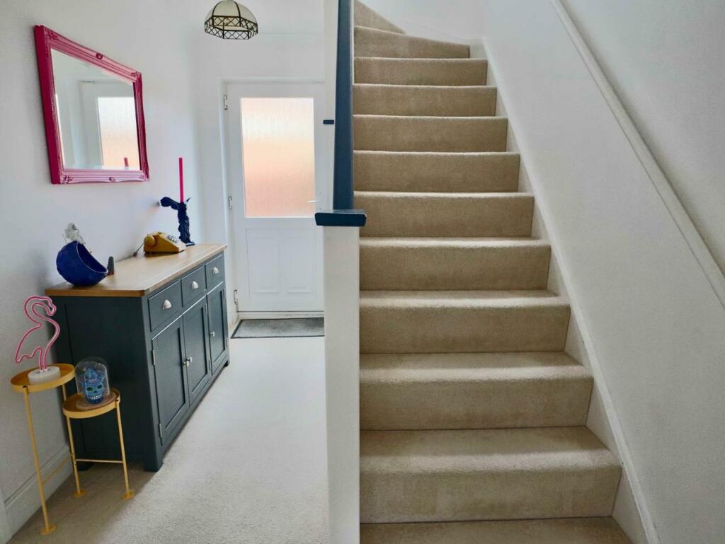 hallway.jpg