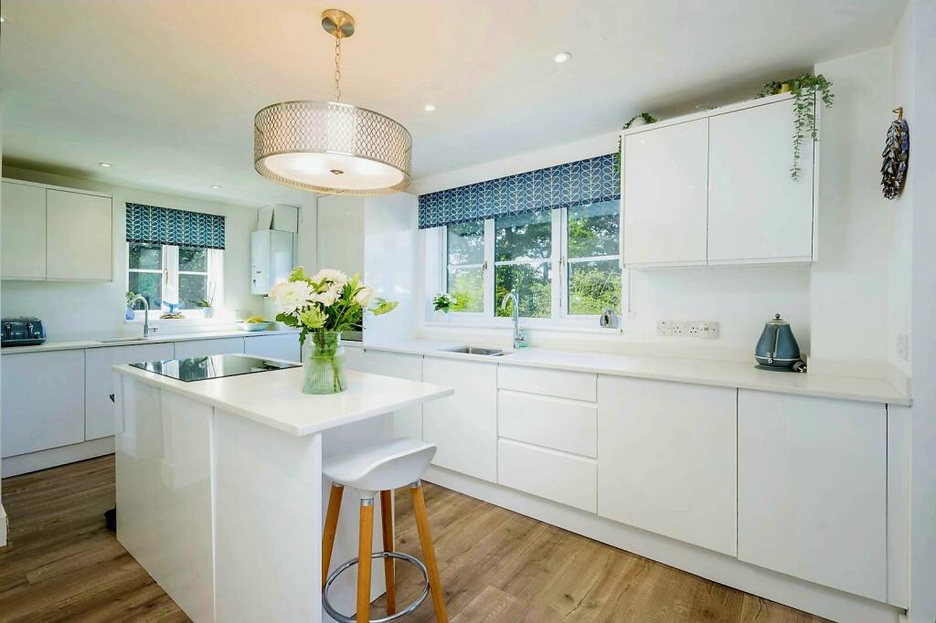 Kitchen / dining room