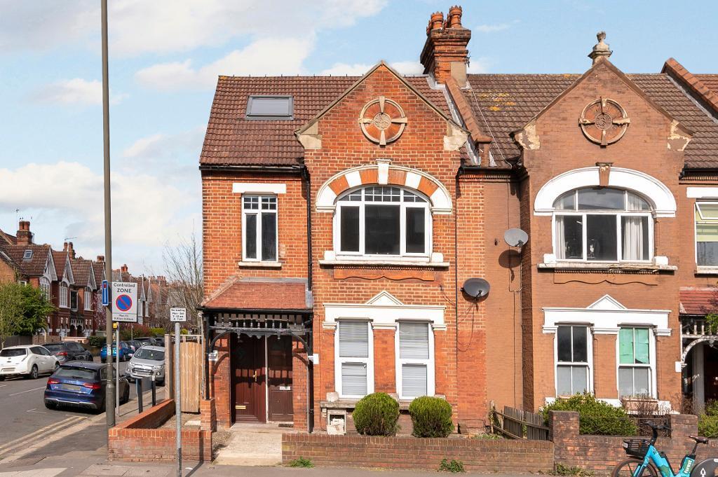 Kingston Road, Wimbledon Chase, London, SW20 8LB