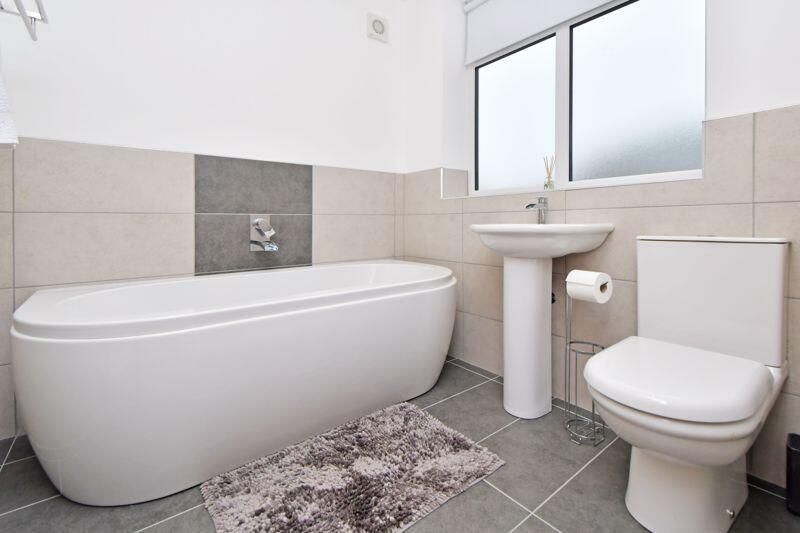 GROUND FLOOR BATHROOM