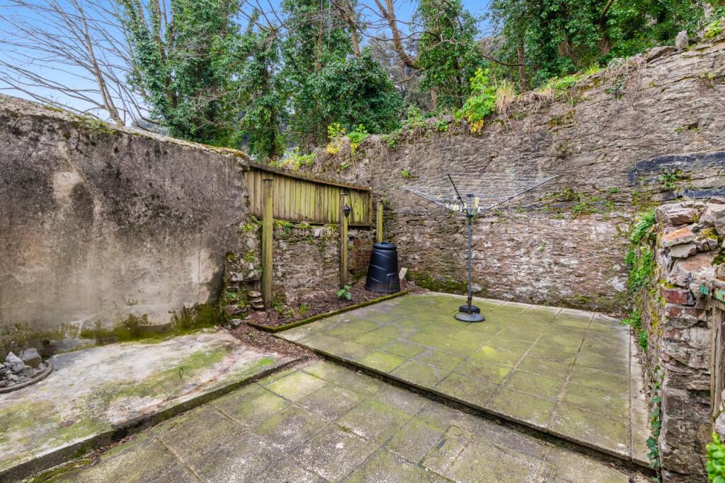 A06 - 50 Parkfield Road, Torquay - 250319