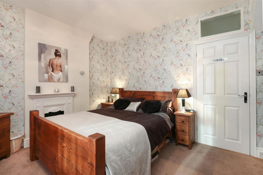 Bed1.2.jpg