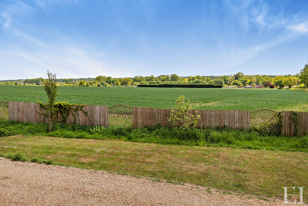 8647614-exteriorW...