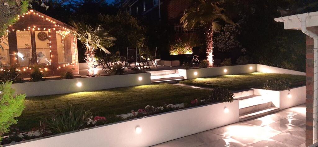 Outside garden lights.jpeg