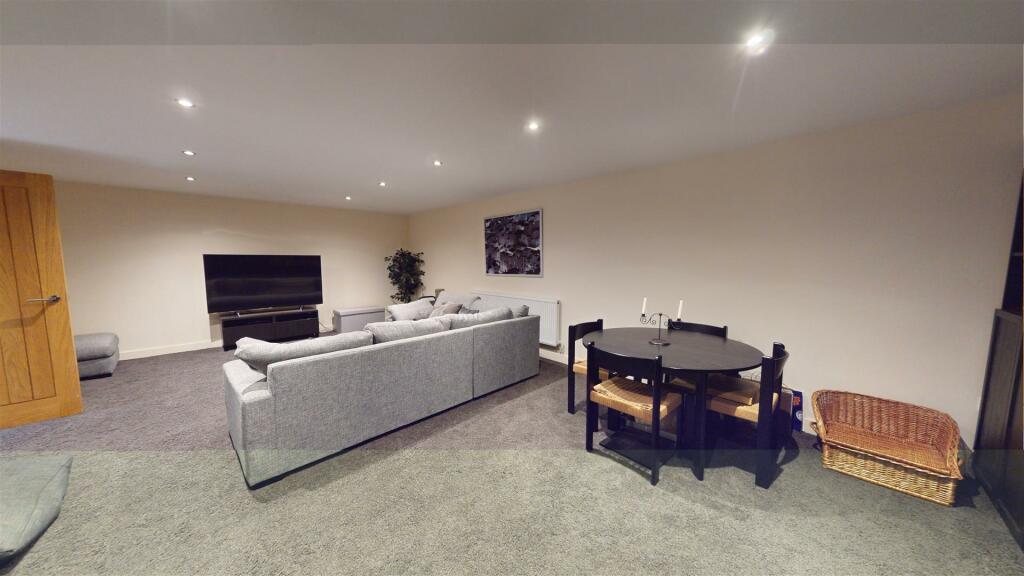 Snug / Cinema Room