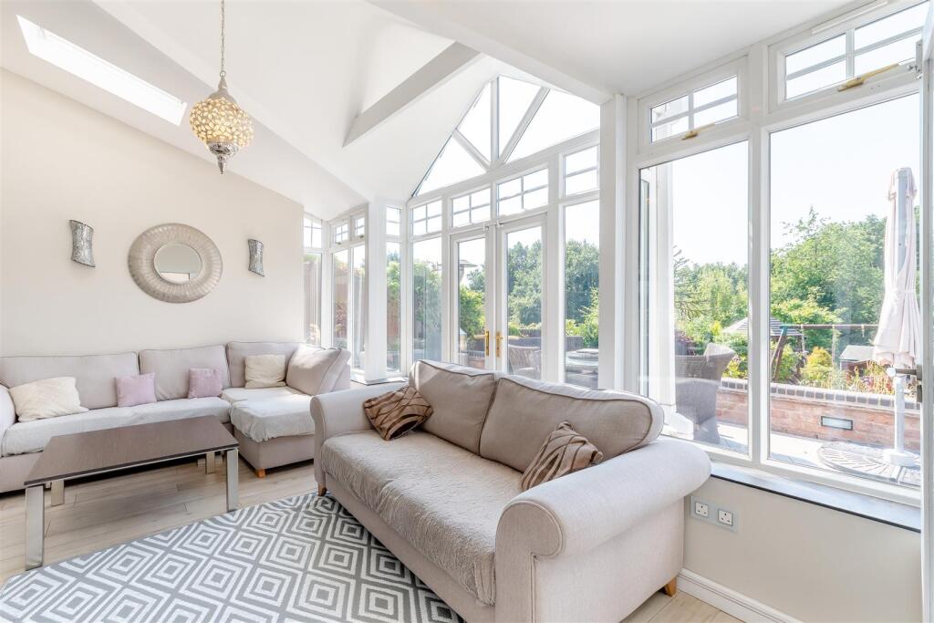 8652793-interior28.jpg
