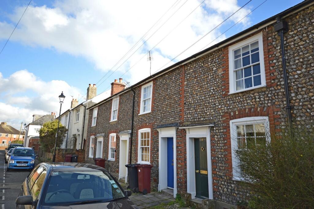 Front House to rent 