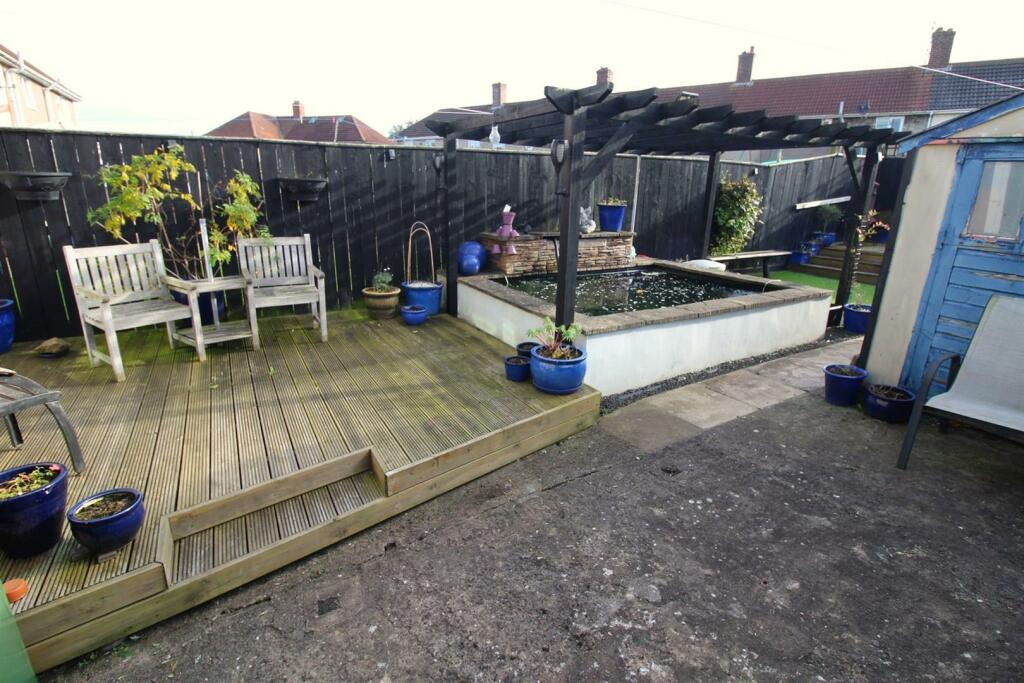 Rear Garden 1.JPG