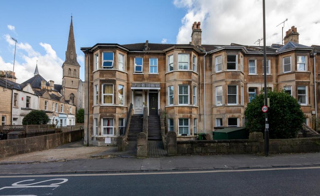 11 Prior Park Road-18.jpg