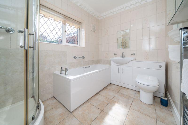 GROUND FLOOR BATHROOM
