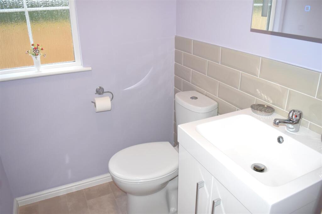ENSUITE CLOAKS