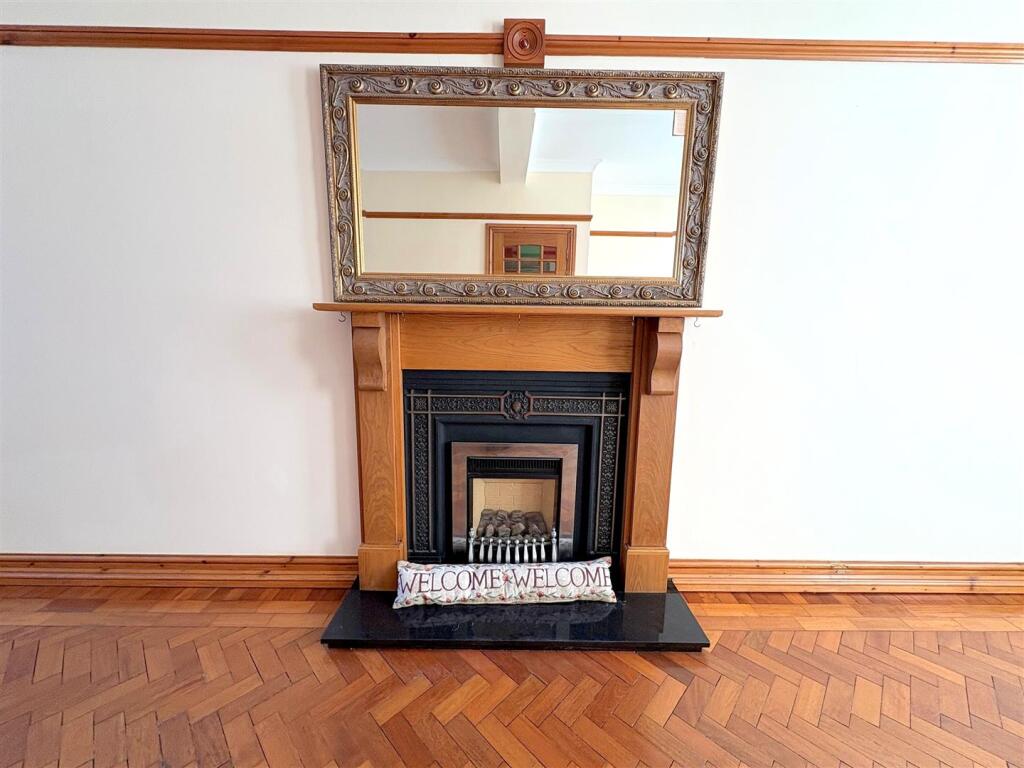 Fireplace.jpg