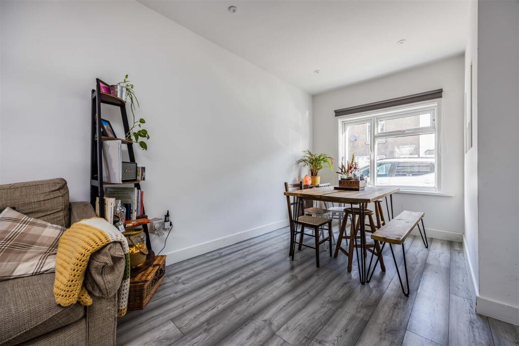 28 Liverpool Road, Portsmouth-Small-PorticoMarketi