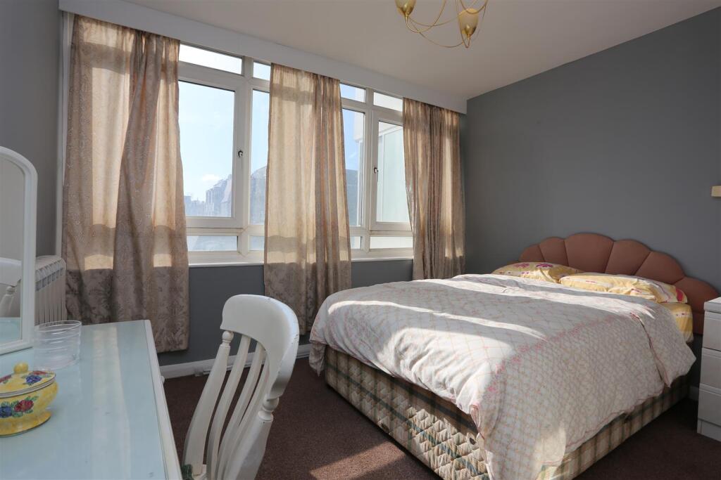 1a Sussex Heights (8).JPG