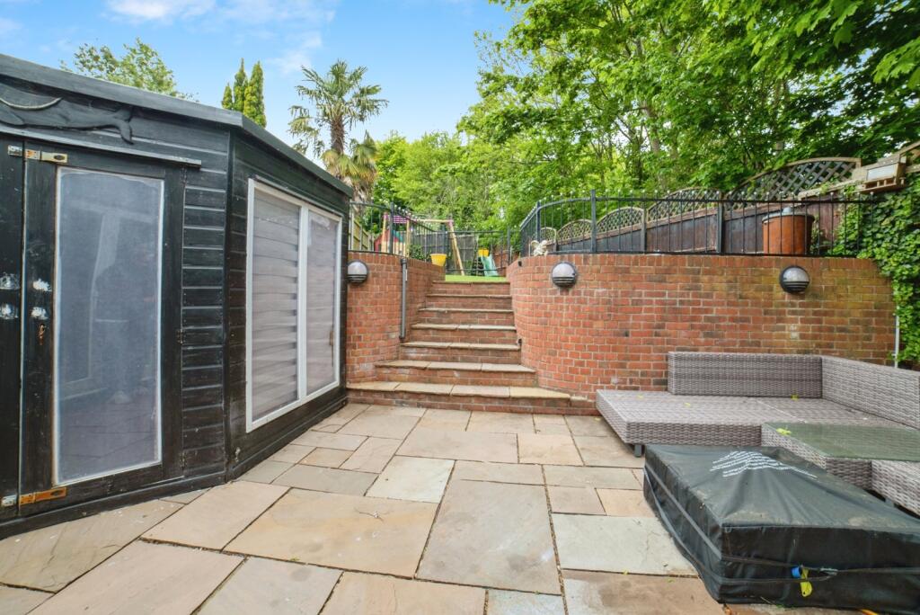 Patio &amp; Summerhouse