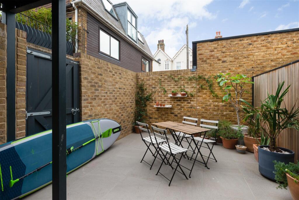 Sea Street, Whitstable