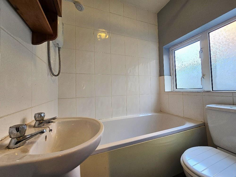 North Street, Stoke - Ground Floor Bathroom .jpg