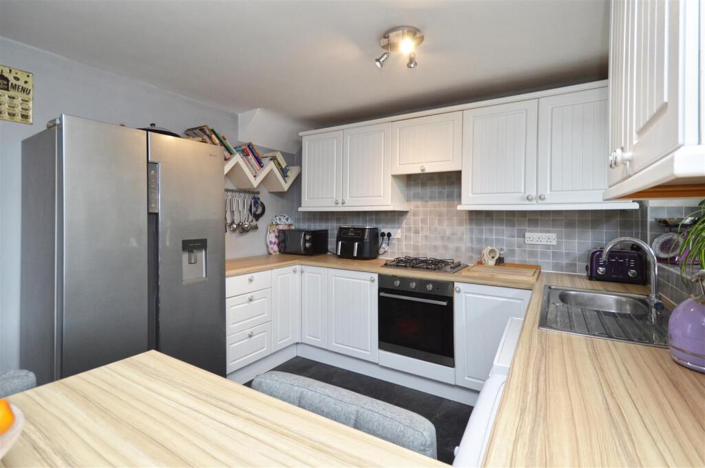 Kitchen / Breakfast Room