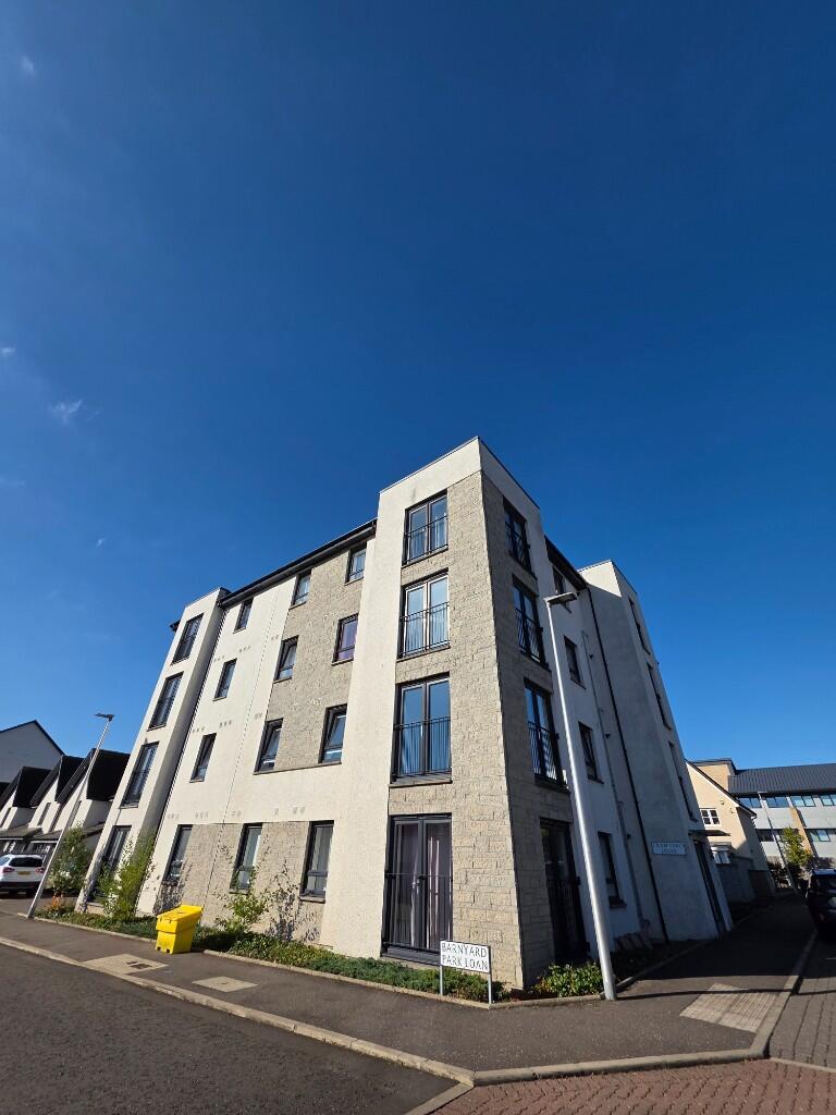 Craw Yard Drive, Edinburgh, EH12