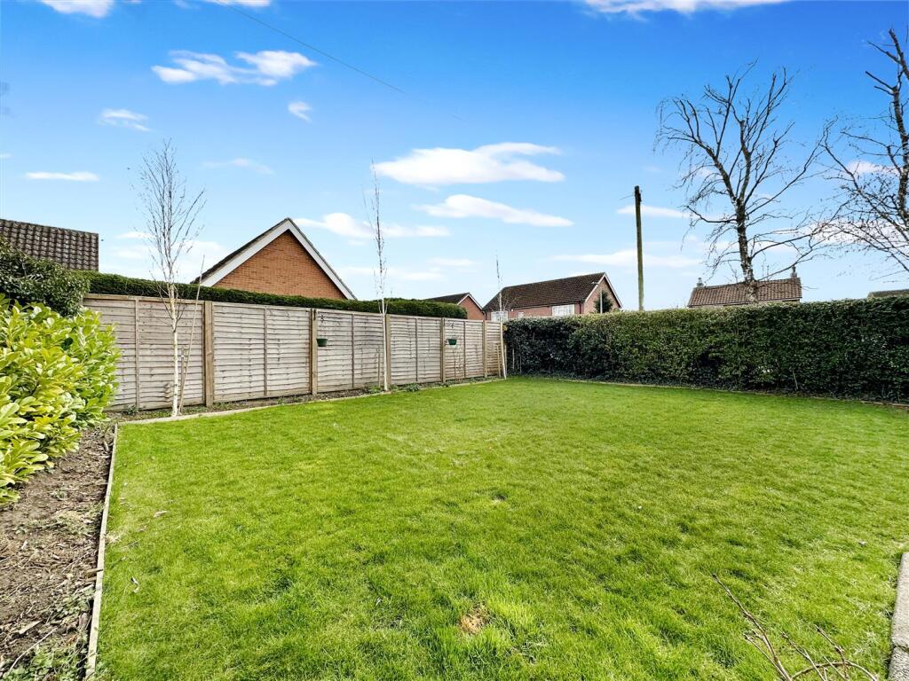 Private Garden 847